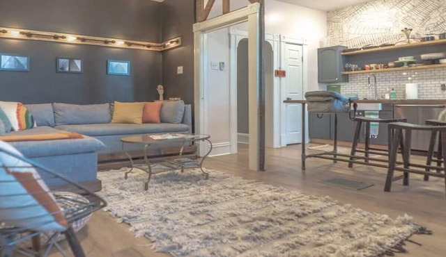 2BR with Workspaces & Deck ABODEbucks