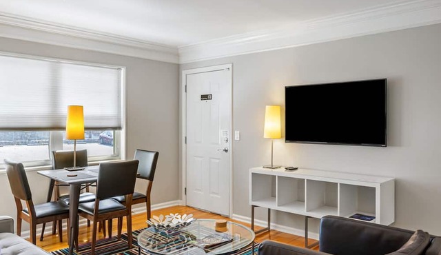 (BC1bI) Clean, Cozy, & Convenient Condo For World Cup