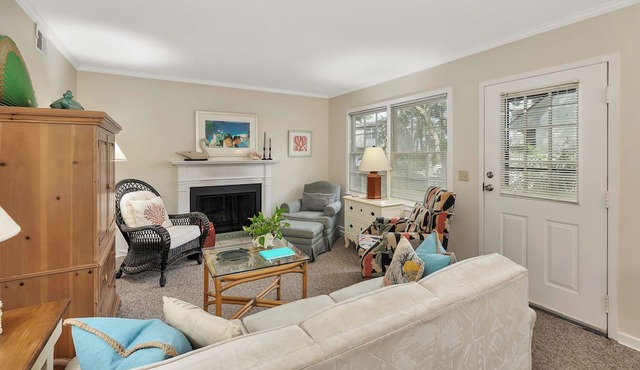 Easy walk to the beach from this condo!
