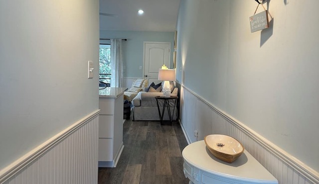 Beautiful remodeled studio across street to ocean SAWGRASS BEACH VILLAS