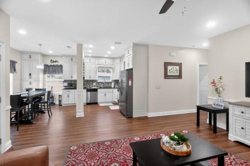 3BR Coastal Charm Near St Simons and FLETC