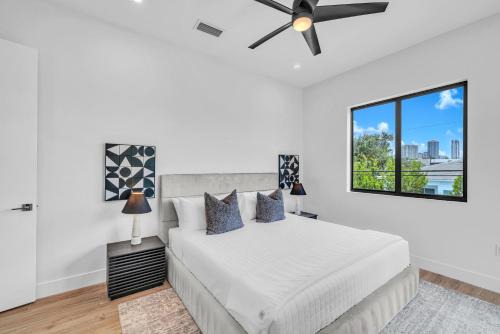 Townhouse Heated Pool Centrally Located Malibu Key One