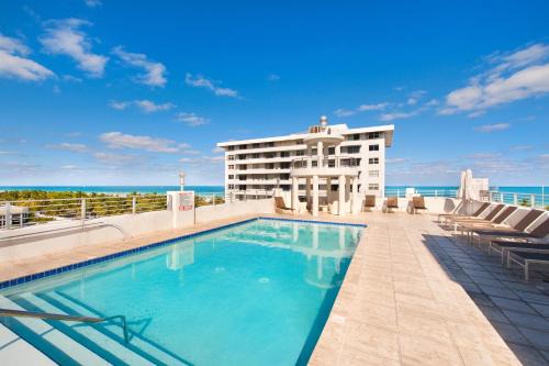 Modern Ocean Drive Condo in the Heart of Sobe!