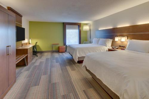 Holiday Inn Express & Suites Atlanta Perimeter Mall Hotel by IHG